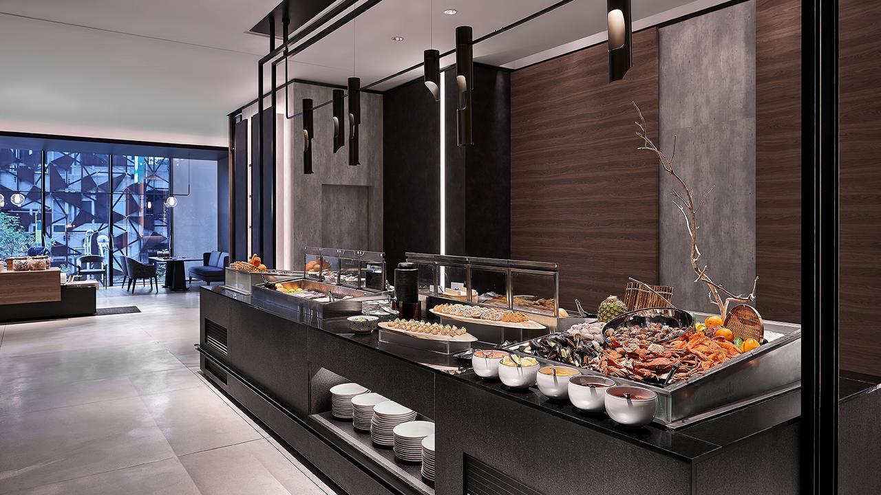 Mu Jiaoxi Hotel Exteriör bild The buffet at the hotel